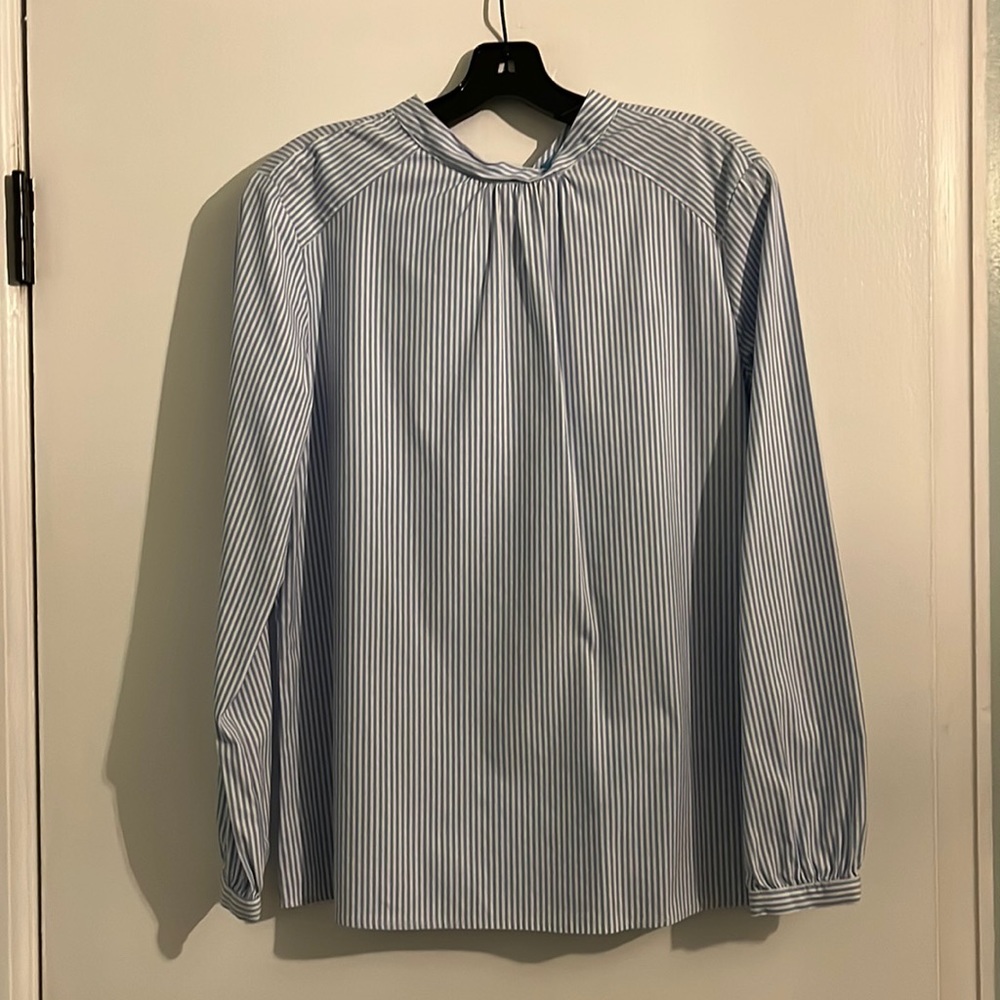 J McLaughlin Blouse Size Medium